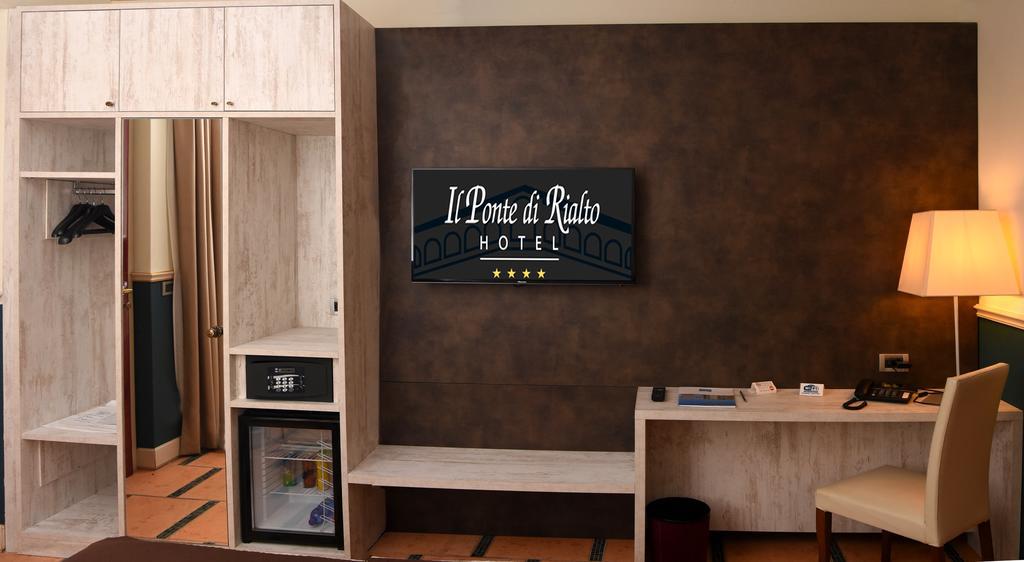 Hotel Ponte Di Rialto Crema Ngoại thất bức ảnh
