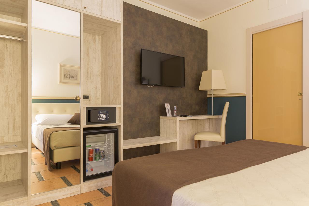 Hotel Ponte Di Rialto Crema Ngoại thất bức ảnh