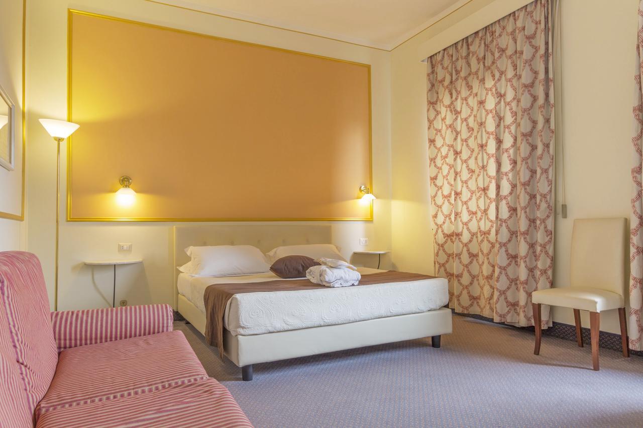 Hotel Ponte Di Rialto Crema Ngoại thất bức ảnh